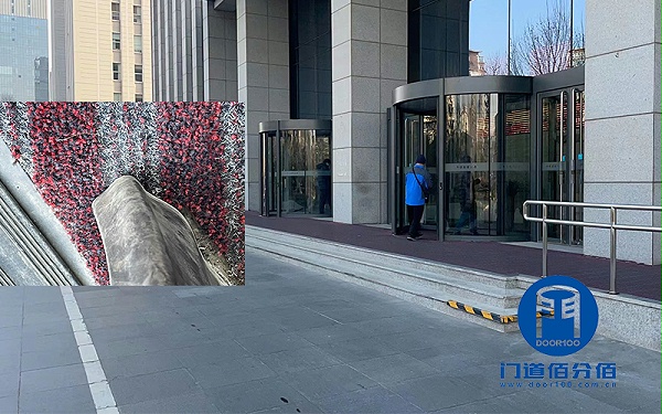 自動旋轉(zhuǎn)門門停，故障燈B亮維修實(shí)例