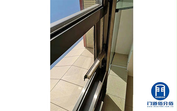 自動(dòng)門維修實(shí)錄之自動(dòng)門脫軌、不動(dòng)故障維修介紹