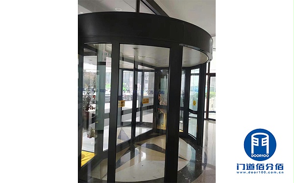 保養(yǎng)守護(hù)通行：旋轉(zhuǎn)門保養(yǎng)工作實(shí)戰(zhàn)記錄