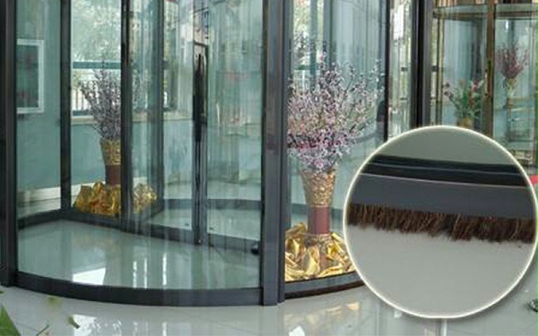 旋轉(zhuǎn)門毛刷