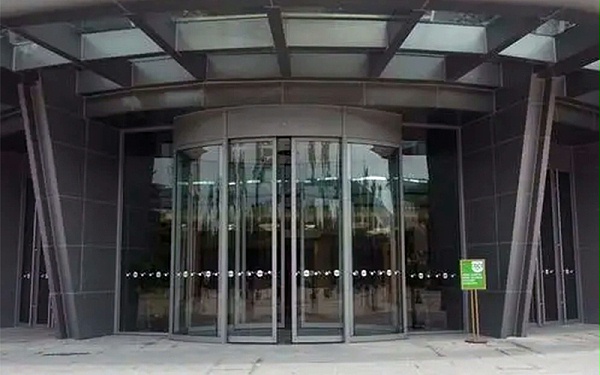 自動弧形門打不開關不上如何維修？