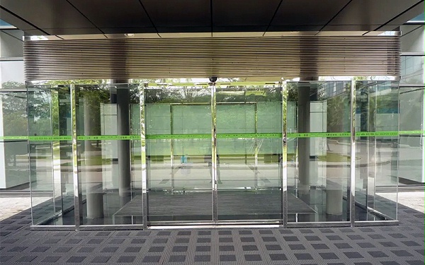 自動(dòng)平滑門門機(jī)電子單元故障維修方法大全