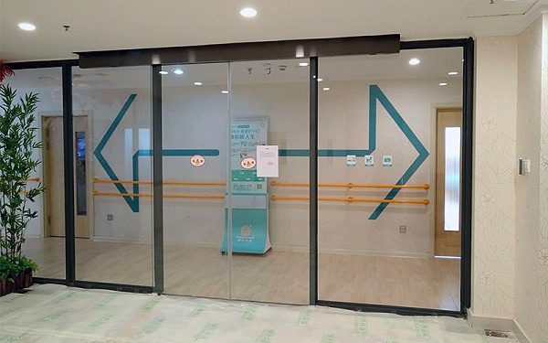 為何自動(dòng)平移門保養(yǎng)常被忽視？揭開其被低估的真相