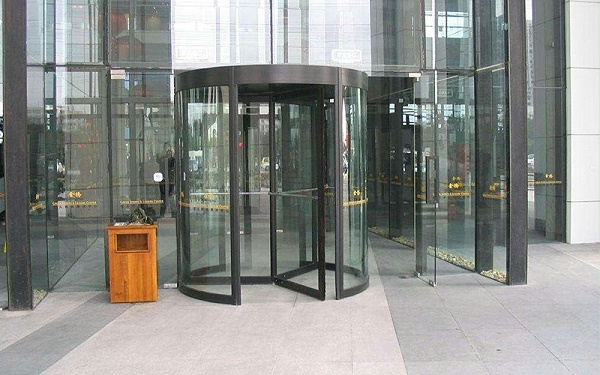 自動(dòng)旋轉(zhuǎn)門故障自診斷裝置與一般性故障維修方法介紹