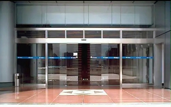 電動玻璃移門壞了怎么辦？如何維修電動玻璃移門？