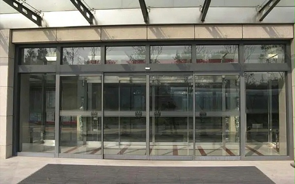 旋轉(zhuǎn)門和自動(dòng)門安裝的留縫限值和檢測(cè)方法