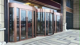 緊急處理措施：當(dāng)酒店旋轉(zhuǎn)門壞了時(shí)該怎么做？