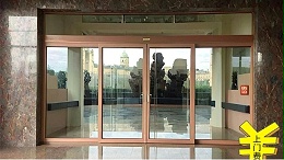 揭秘門維修服務(wù)的隱形成本，為何有上門費存在