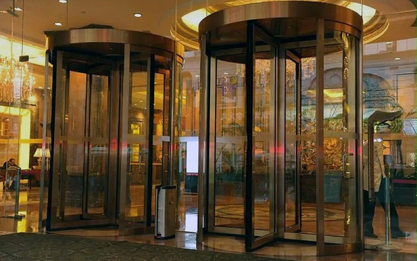 四翼旋轉(zhuǎn)門維修技巧：解決常見故障，提高通行體驗