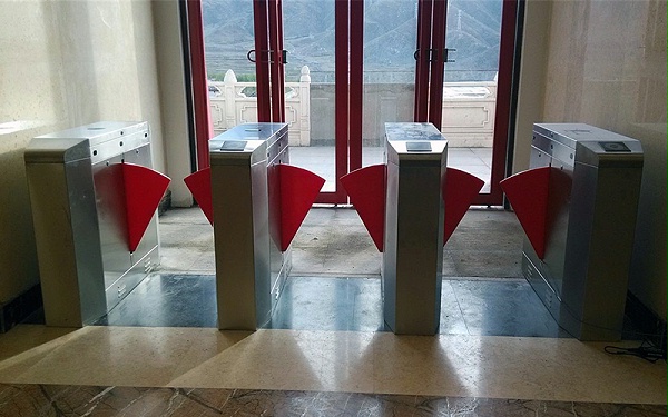 擺閘、翼閘等類型閘機(jī)使用與維護(hù)須知