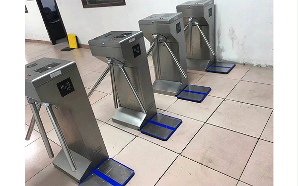 常遇到的手動(dòng)三輥閘與電動(dòng)三輥閘故障維修方法