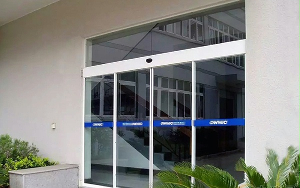 寒冷冬季，如何讓自動門遠離故障？