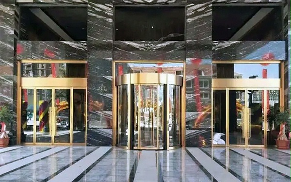 如何確認(rèn)旋轉(zhuǎn)門外觀與功能？這些需考量