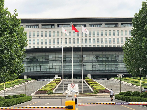 北京國航總部大樓自動門維修服務(wù)案例