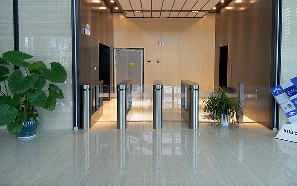 師傅講解：人行擺閘機(jī)故障維修方法