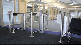 速通門(mén)閘機(jī)不銹鋼機(jī)箱消殺清潔如何進(jìn)行？