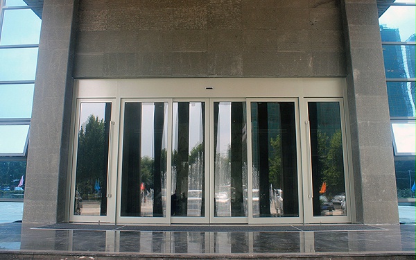 -薦- 自動(dòng)感應(yīng)門安裝指導(dǎo)書