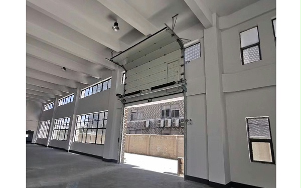 你知道如何區(qū)分提升門與卷簾門嗎？