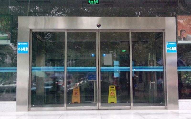 自動(dòng)感應(yīng)門(mén)在選擇購(gòu)買(mǎi)與安裝時(shí)應(yīng)注意哪些？