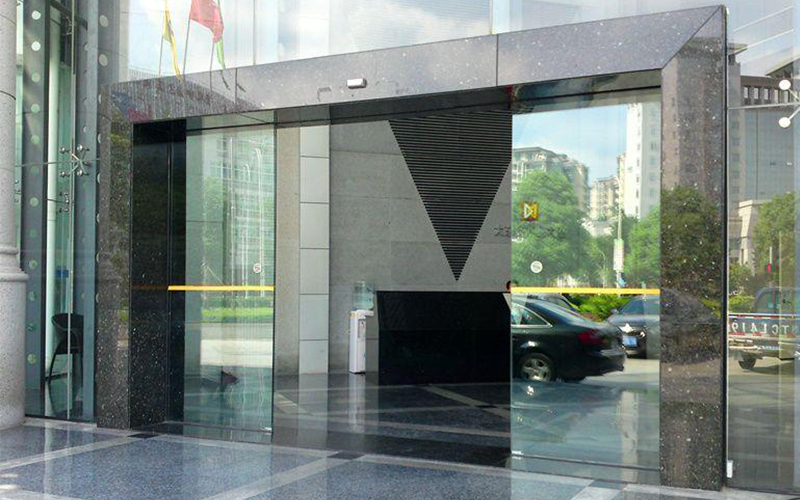 自動感應(yīng)玻璃門常見故障維修解決方法