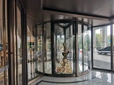 北京自動(dòng)門(mén)維修市場(chǎng)調(diào)研：<i style='color:red'>本地化</i>服務(wù)飆升 230% 之技術(shù)變革浪潮