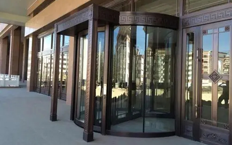 鋼化玻璃如何防止自爆