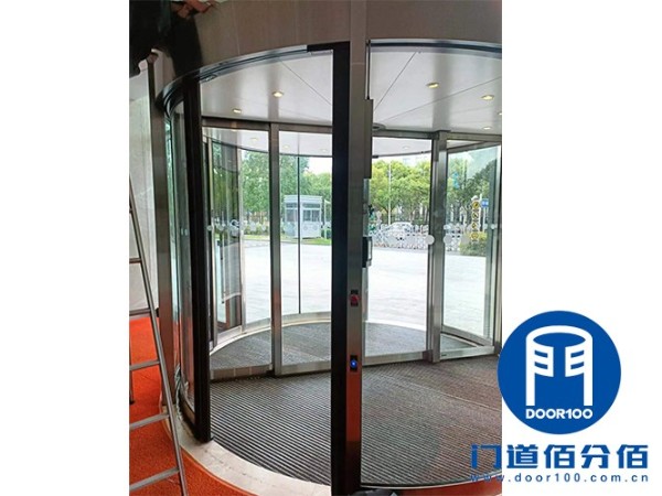上海旋轉(zhuǎn)門維保案例丨寶盾兩翼/三翼門保養(yǎng)實錄