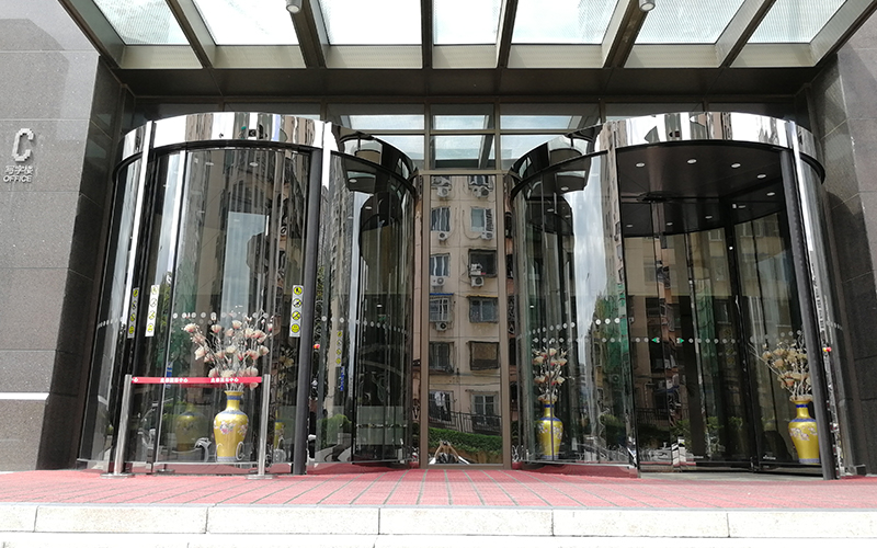 旋轉(zhuǎn)門售后服務(wù)之自動旋轉(zhuǎn)門配件保養(yǎng)方法介紹